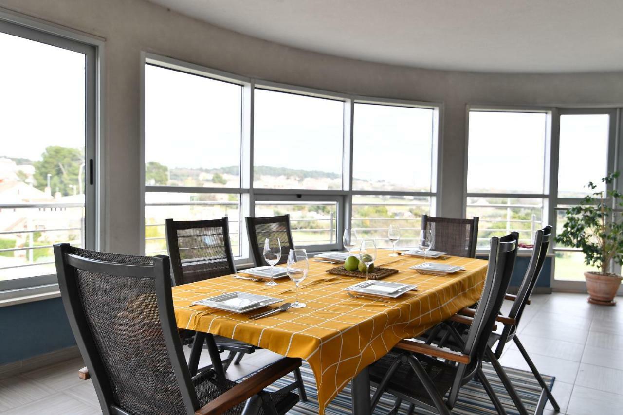 City Penthouse Vita Пула Екстериор снимка