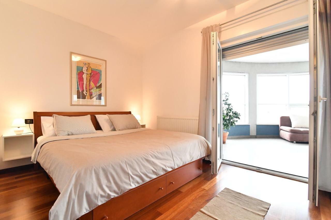 City Penthouse Vita Пула Екстериор снимка